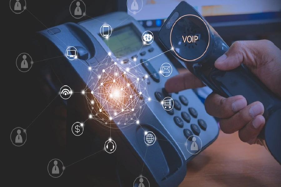 تفاوت خدمات VOIP در کسبوکارهای کوچک و بزرگ | کدام گزینه مناسب شماست؟ 3 VOIP برای شرکتها